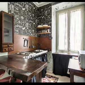 https://django-apartament.it-romehotels.com