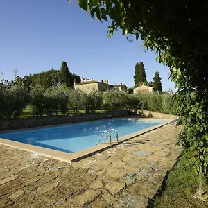 https://castellare-de-sernigi.it-tuscanyhotel.com